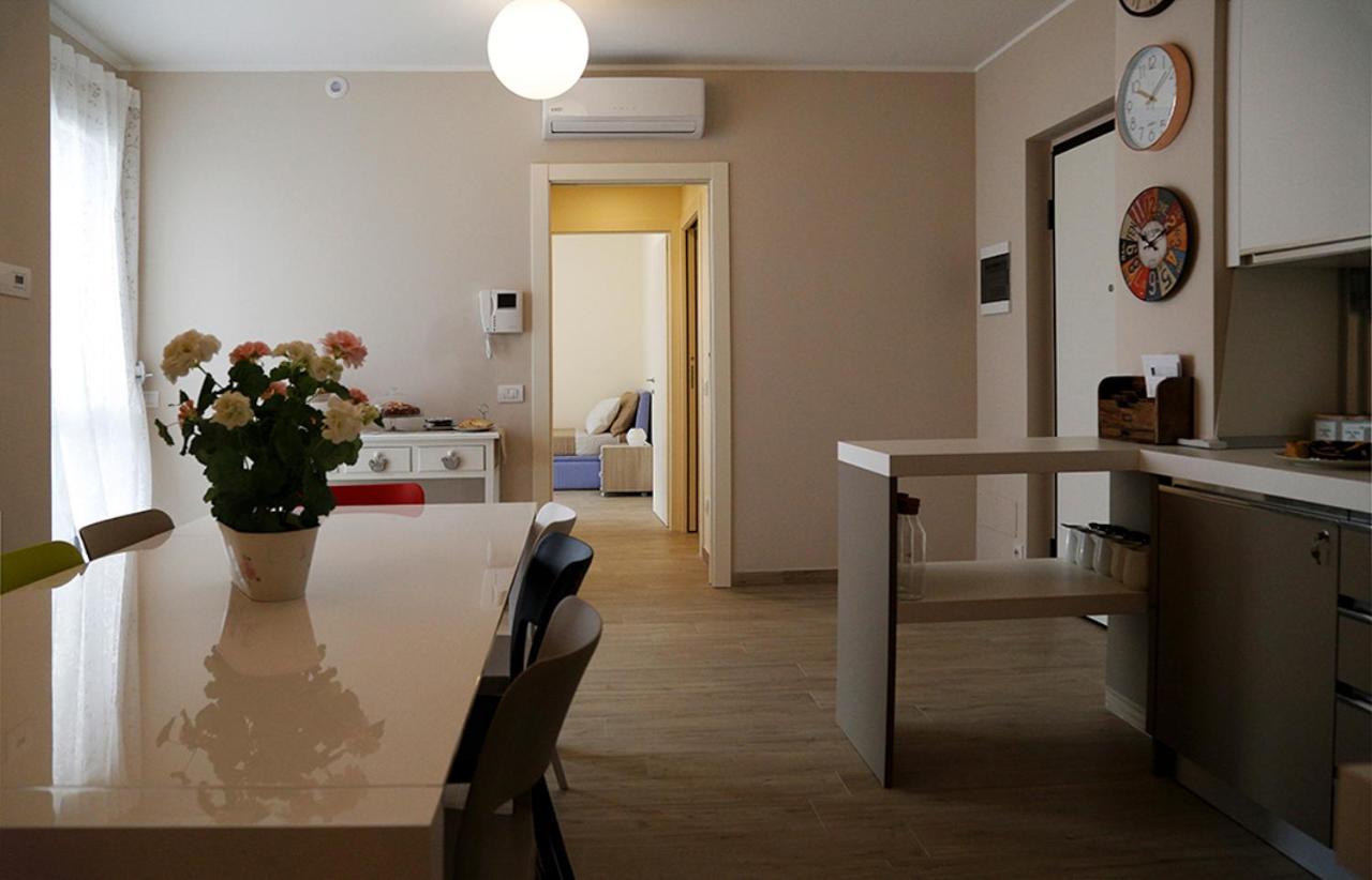 C.A.V. B&B Curiel20 San Donato Milanese Buitenkant foto